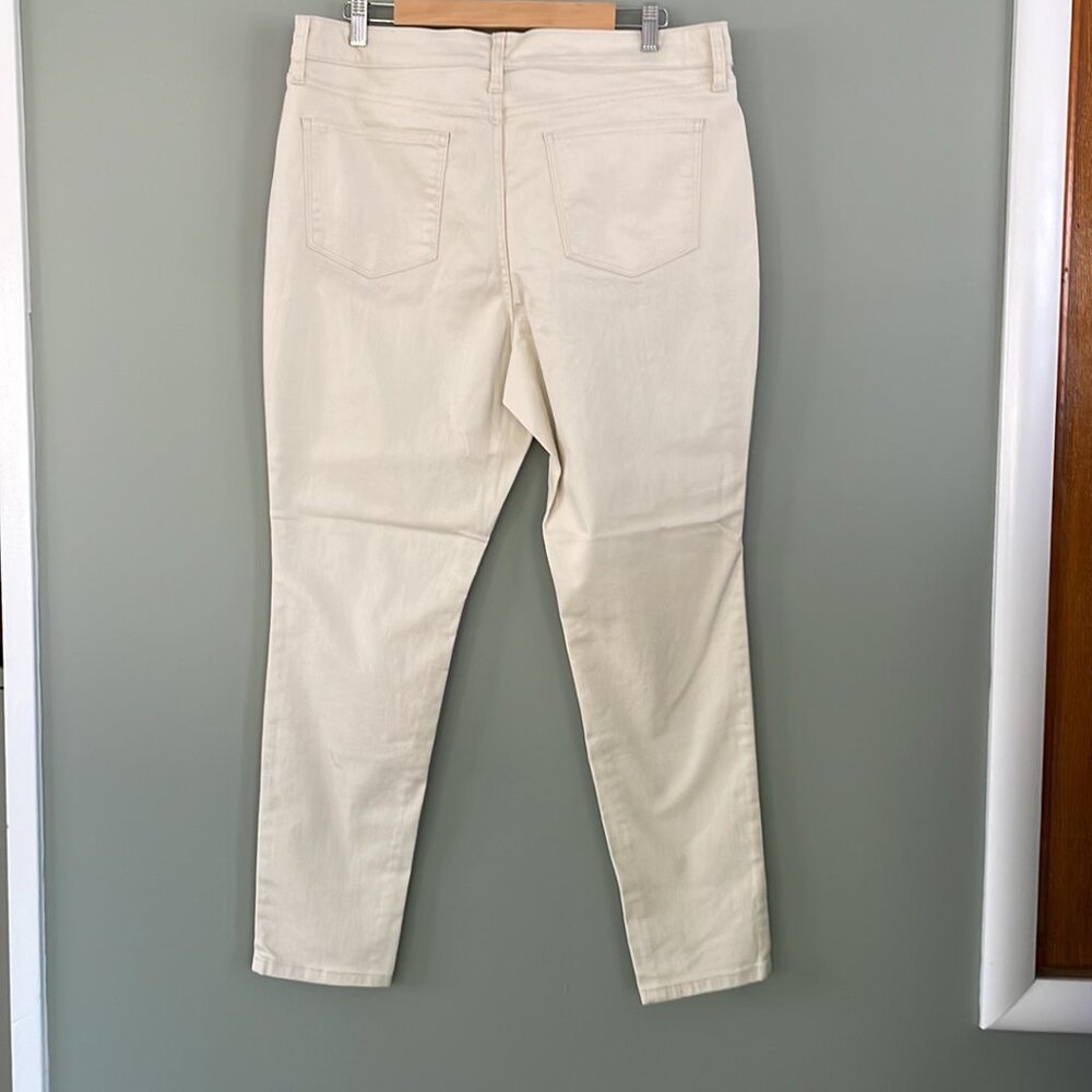 St John's Bay 16 Women's NWT Skinny Jeans Waist 38" Length 40" Inseam 29" - Picture 2 of 9